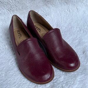 Earth Women's Deep Burgundy Leather Loafers